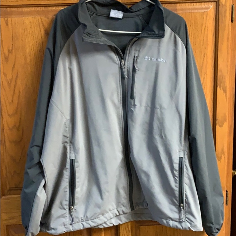 Men’s Columbia light weight jacket